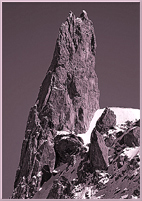 Nella foto si vede la famosa alta guglia rocciosa che fa parte del massiccio del Monte Bianco